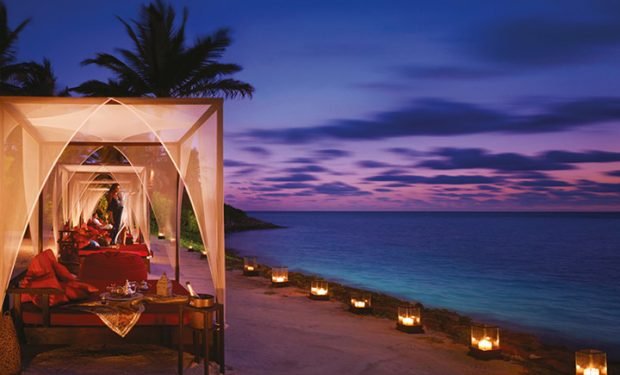 One and only reethi rah fanditha bar at sunset