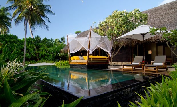 One and only reethi rah beach villa pool