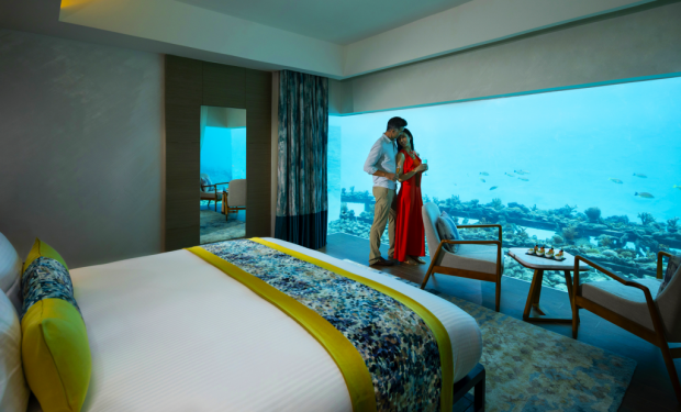 Aqua villa couple 1024x683