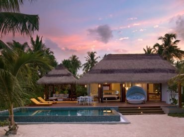 PullmanMaldivesMaamutta twilight beachvilla 4147 370x276