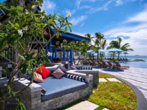 SAii Lagoon Maldives Pool Bar 300x225