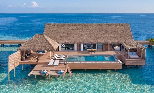 Grand overwater villa 1000x666
